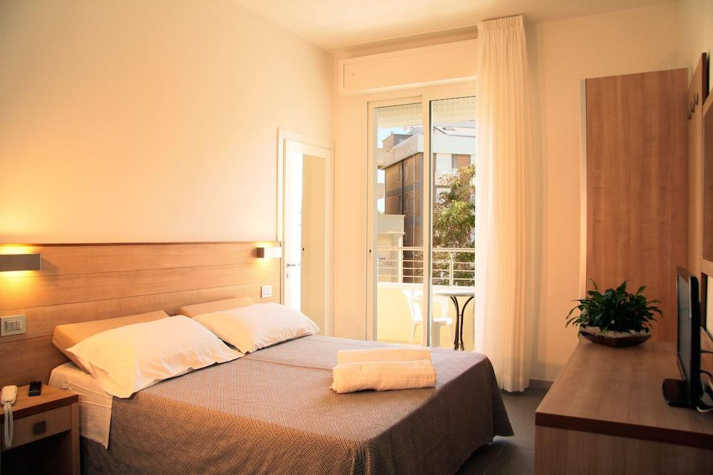 Hotel Bellevue Κατόλικα Εξωτερικό φωτογραφία