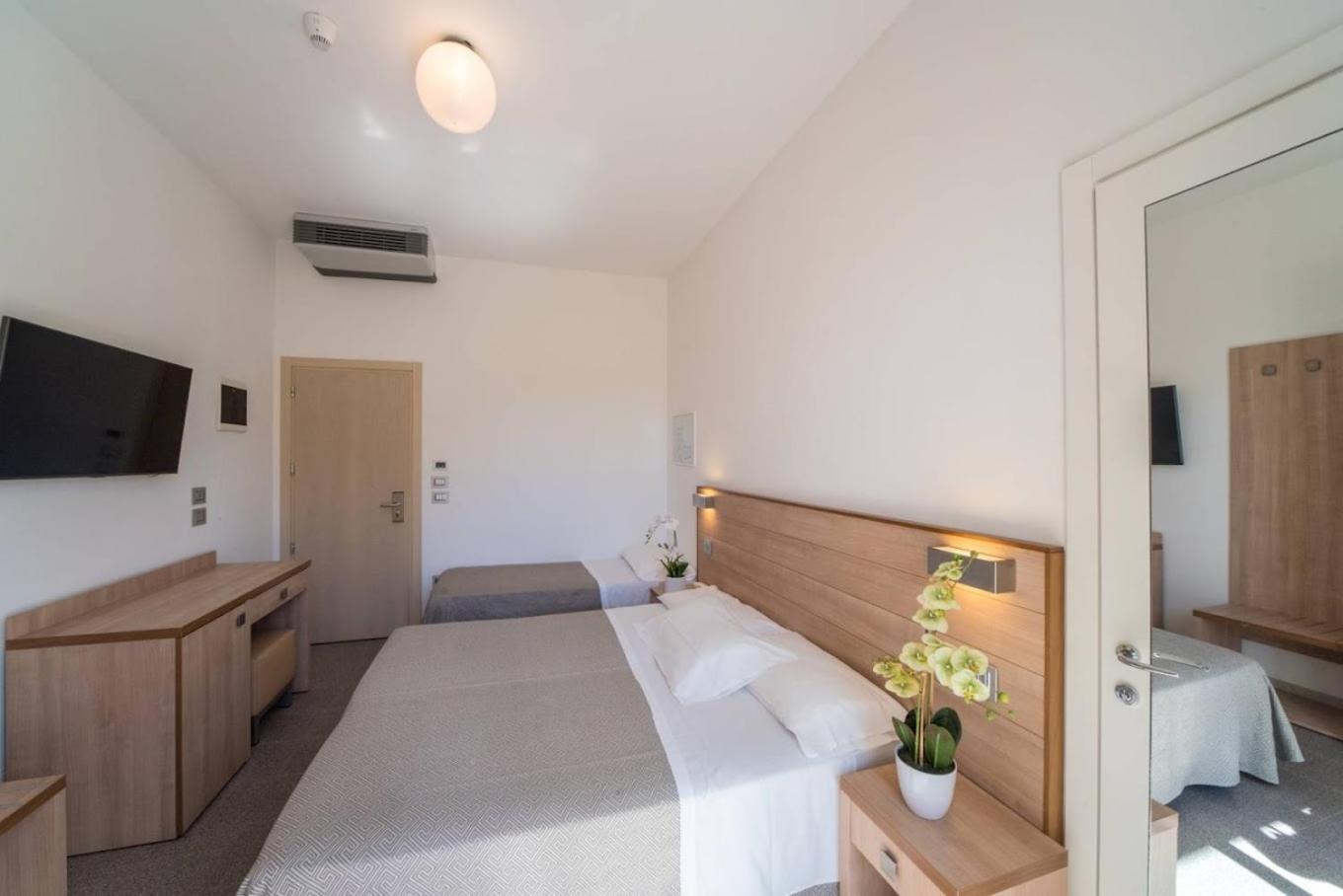Hotel Bellevue Κατόλικα Εξωτερικό φωτογραφία